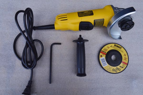 Amoladora Dewalt DWE4120 4 1/2 Pulgadas 900w - Imagen 2