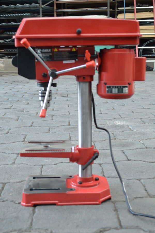 Taladro pedestal Eagle 1/3 hp, choque 68cm - Imagen 2