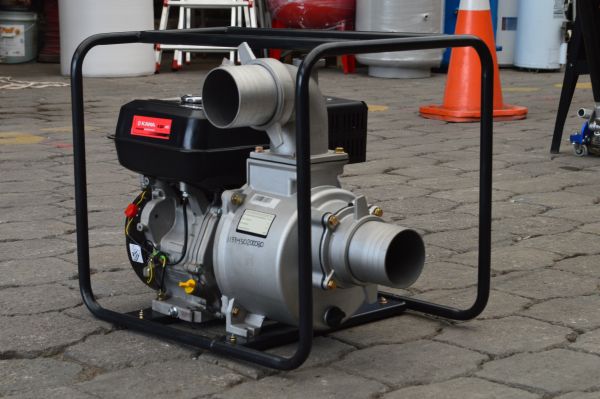 Bomba Motor Gasolina Kama KGP40x 4x4 Pulgadas - Imagen 5