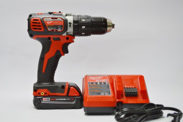 Taladro Milwaukee 2607-20 M18T 1/2 LITIUM.ION 2 Baterias - Imagen 2
