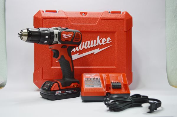 Taladro Milwaukee 2607-20 M18T 1/2 LITIUM.ION 2 Baterias - Imagen 4