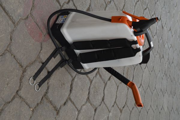 Bomba Fumigar Sthil Sg71 Manual 18 Litros - Imagen 2