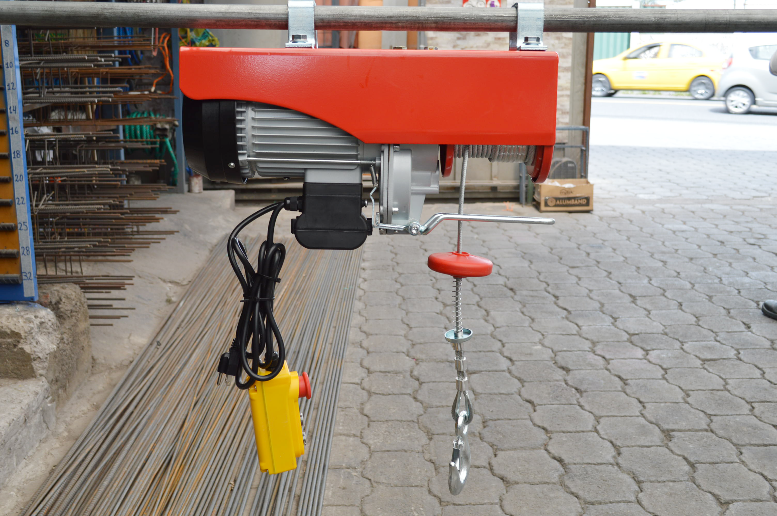Tecle Eléctrico Torin TRYT500 1000-500KG 220V - Imagen 2