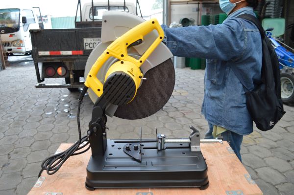 Tronzadora Stanley SSC22-B3 14pulgadas - Imagen 2